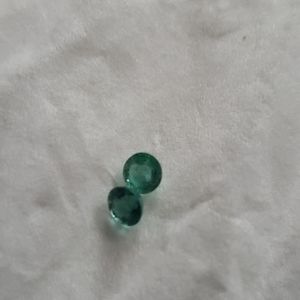 4mm round emeralds